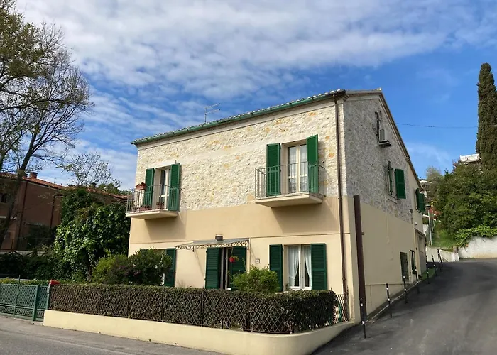 Casa degli ospiti: La lupinella Room