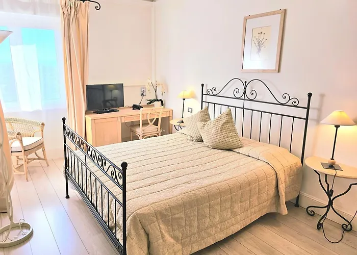 Hotel Jacuzzi: Hotel Sirolo