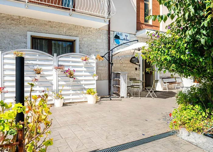 Lagarolina Del Conero B&B